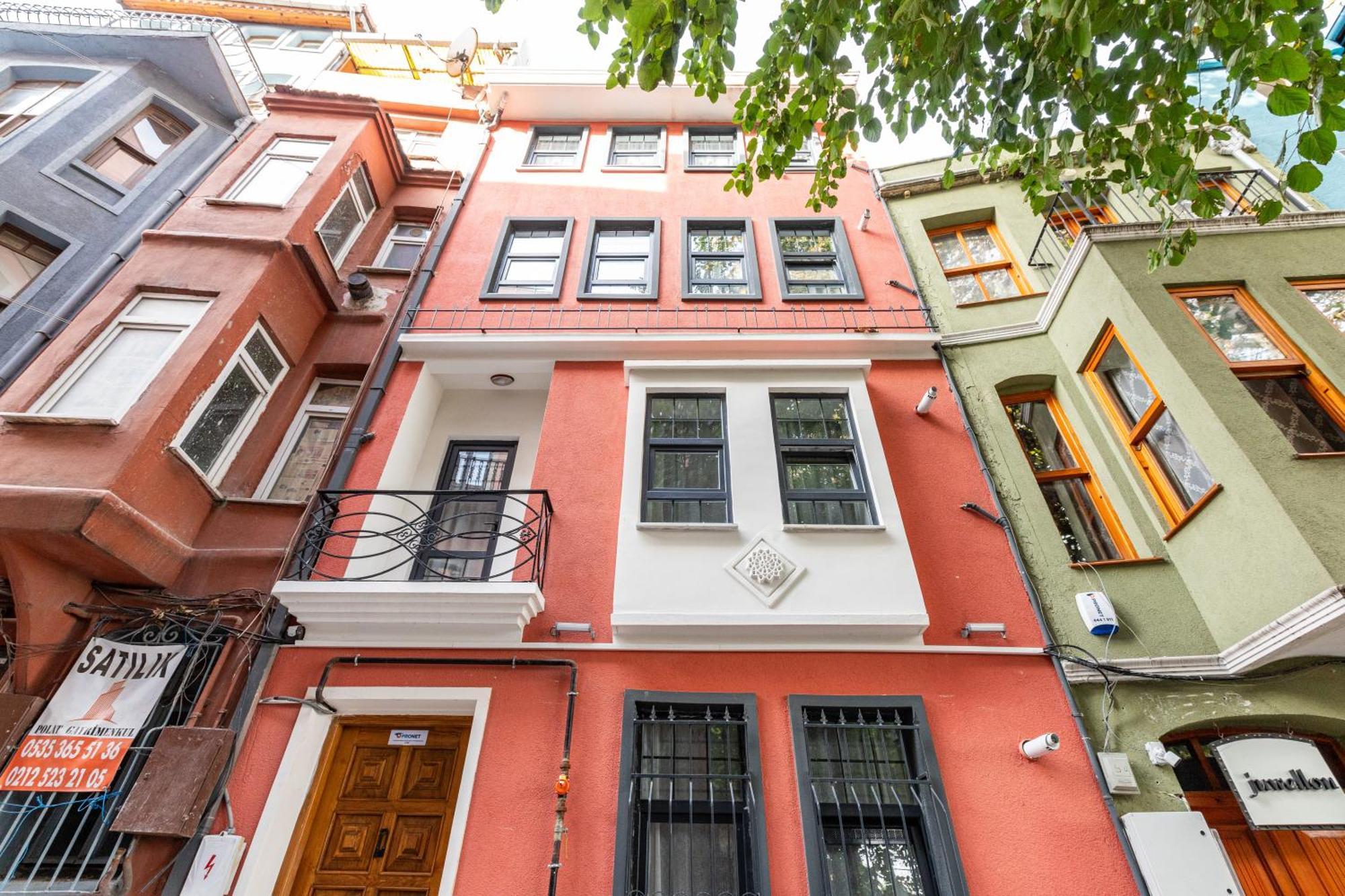 Red Suites Balat - Orange And Blue Stambuł Zewnętrze zdjęcie